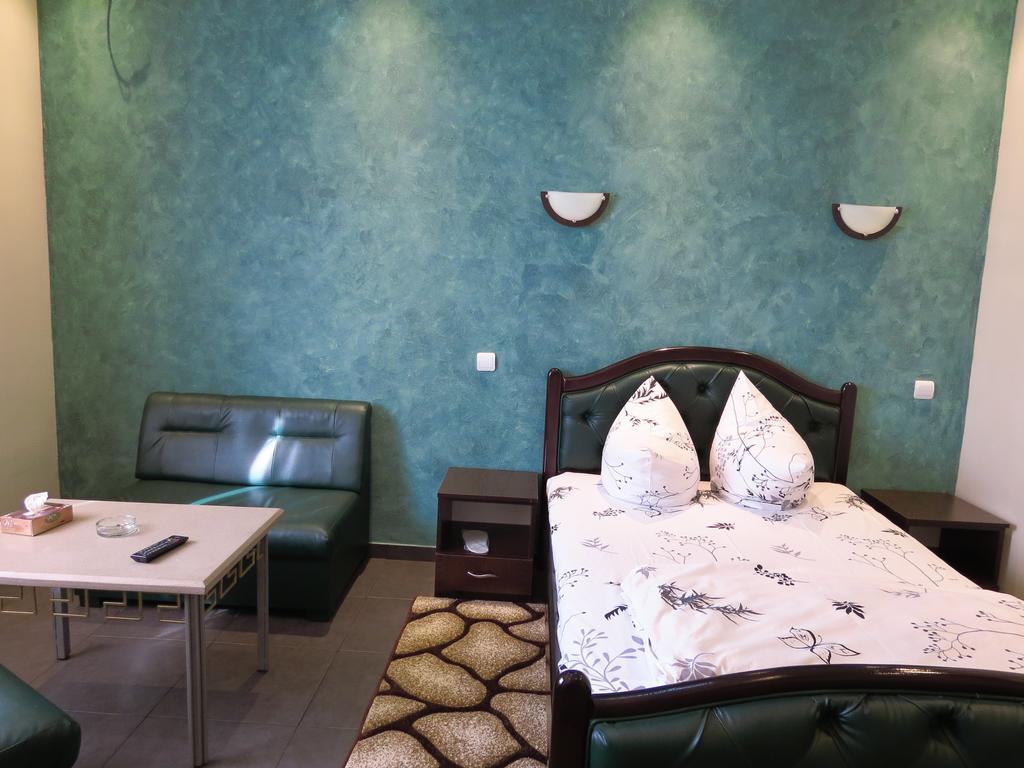 White House Hotel Yerevan Room photo