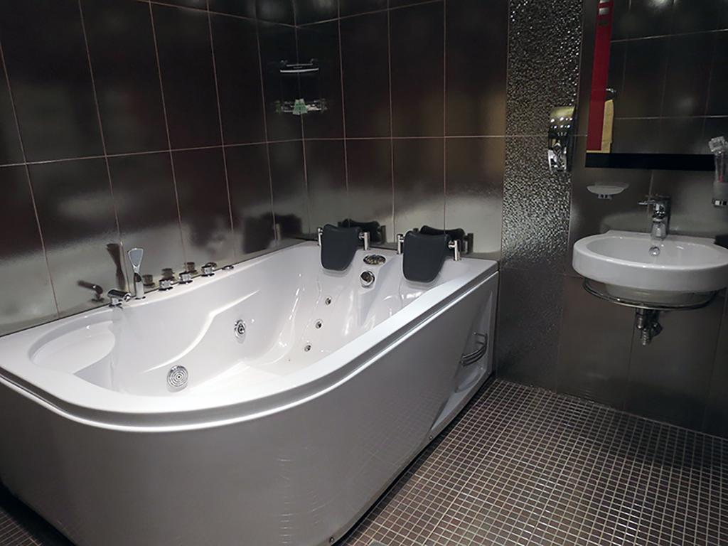 White House Hotel Yerevan Room photo