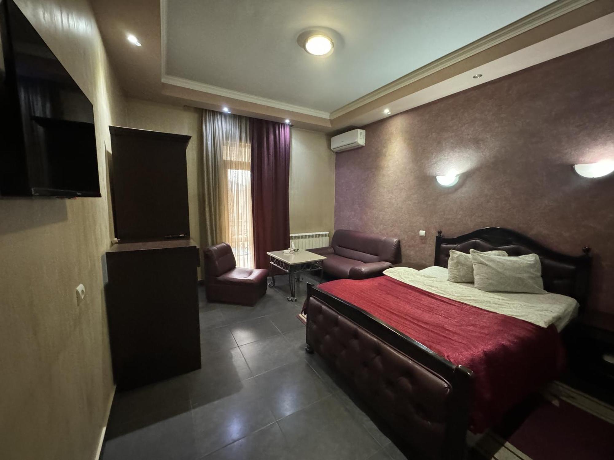 White House Hotel Yerevan Exterior photo