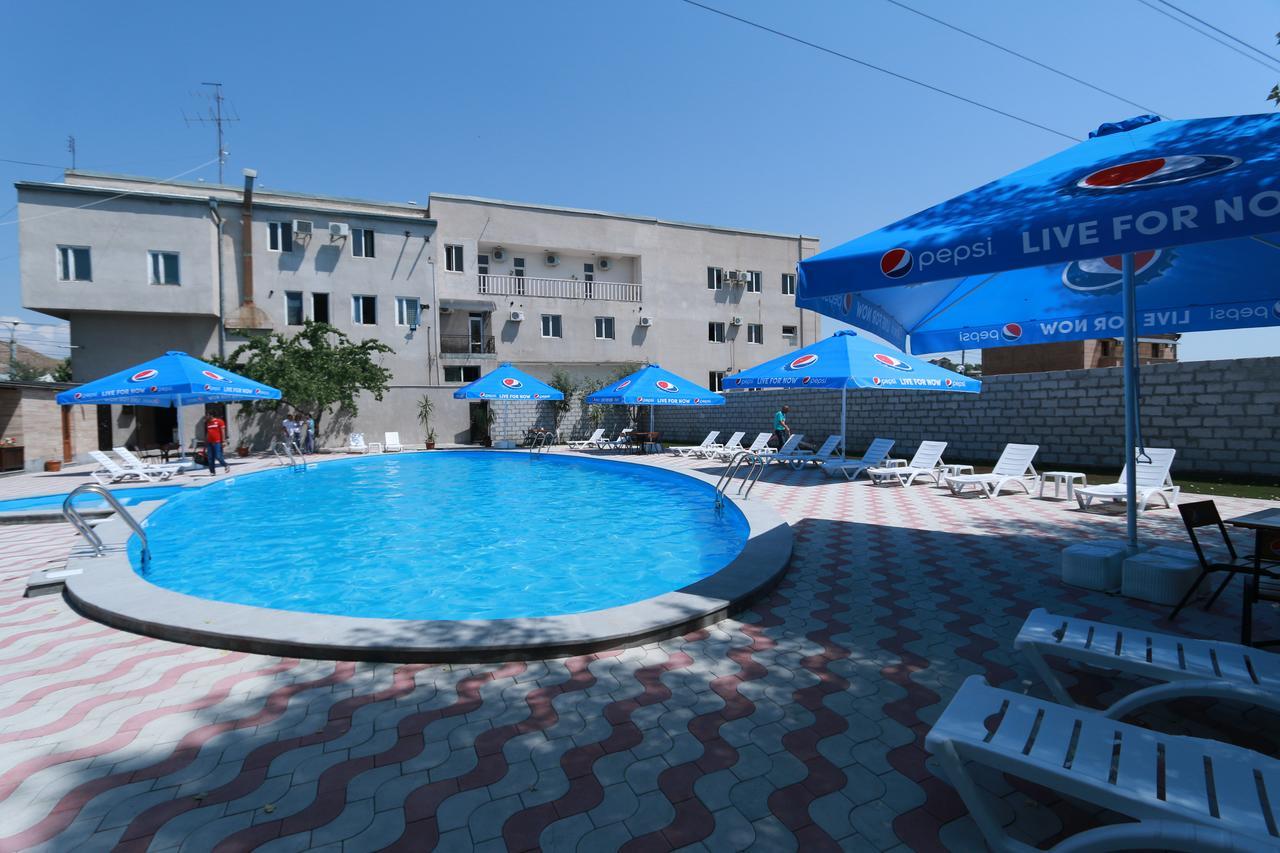White House Hotel Yerevan Exterior photo